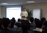 UYLM_2013 Dec Master Chuan explaining how to overcome bad luck